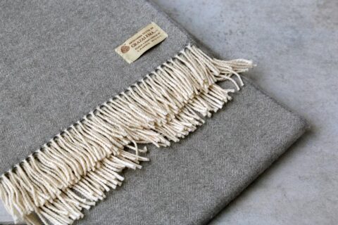 manta de lana grazalema plata