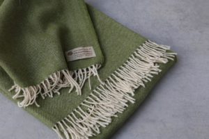 manta de lana grazalema verde
