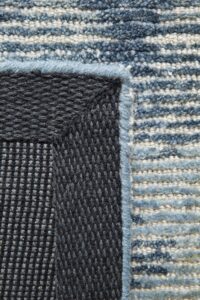 Detalle alfombra Ligne Pure blue