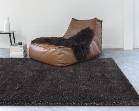 alfombra-osta-husk-458 01 920-fernandeztextil Salón con alfombra Osta Husk 45801.920