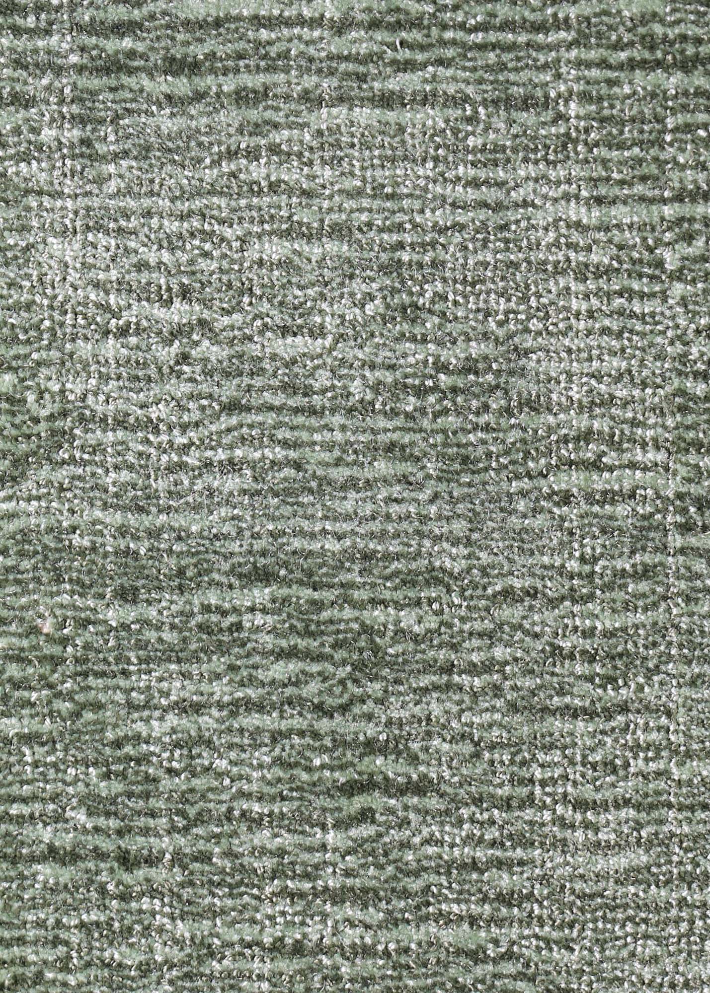 Comprar alfombra KP a medida color verde modelo Recikla en Fernández Textil. Aspecto desgastado, fibra Econyl. sostenible