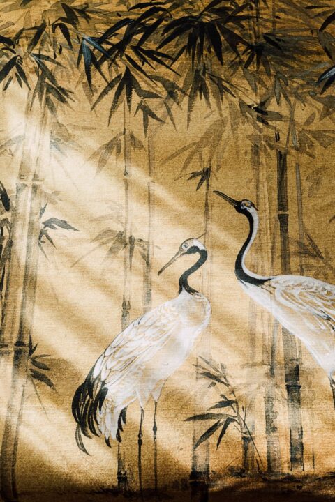 colcha-garzas-coordonne-oro-fernandez-textil-5 Detalle dibujo garzas Coordonné base ocre, colores blancos y azul intenso. Estampada, comprar online Fernández Textil.