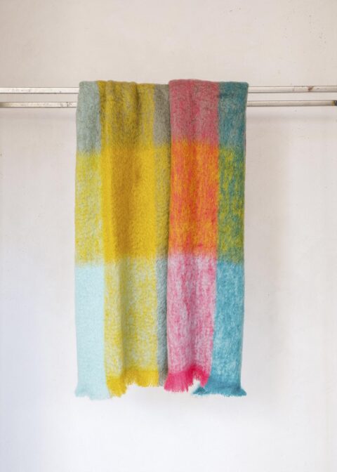 manta_ezcaray_mohaircuadros_4008_fernandeztextil_02.jpg
