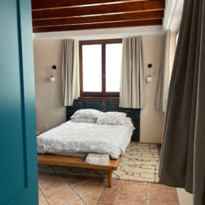 Oscurecer una habitación sin persianas